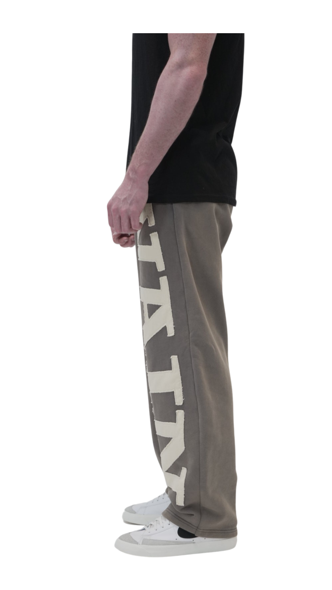 EMB SWEATPANTS